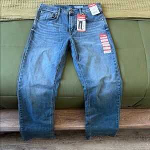 Wrangler Men’s Medium Blue Relaxed Jeans